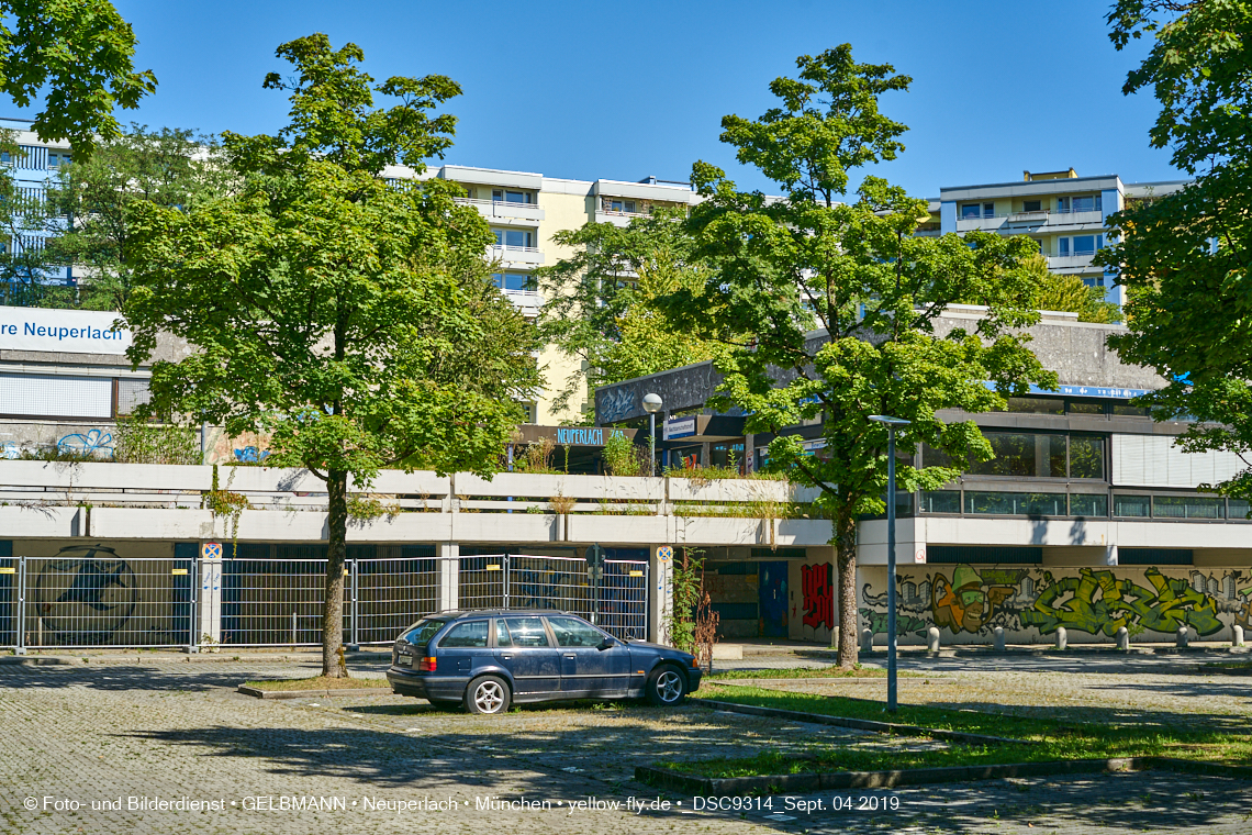 04.09.2019 - Einkaufs- und Wohnzentrum Quiddestraße in Neuperlach